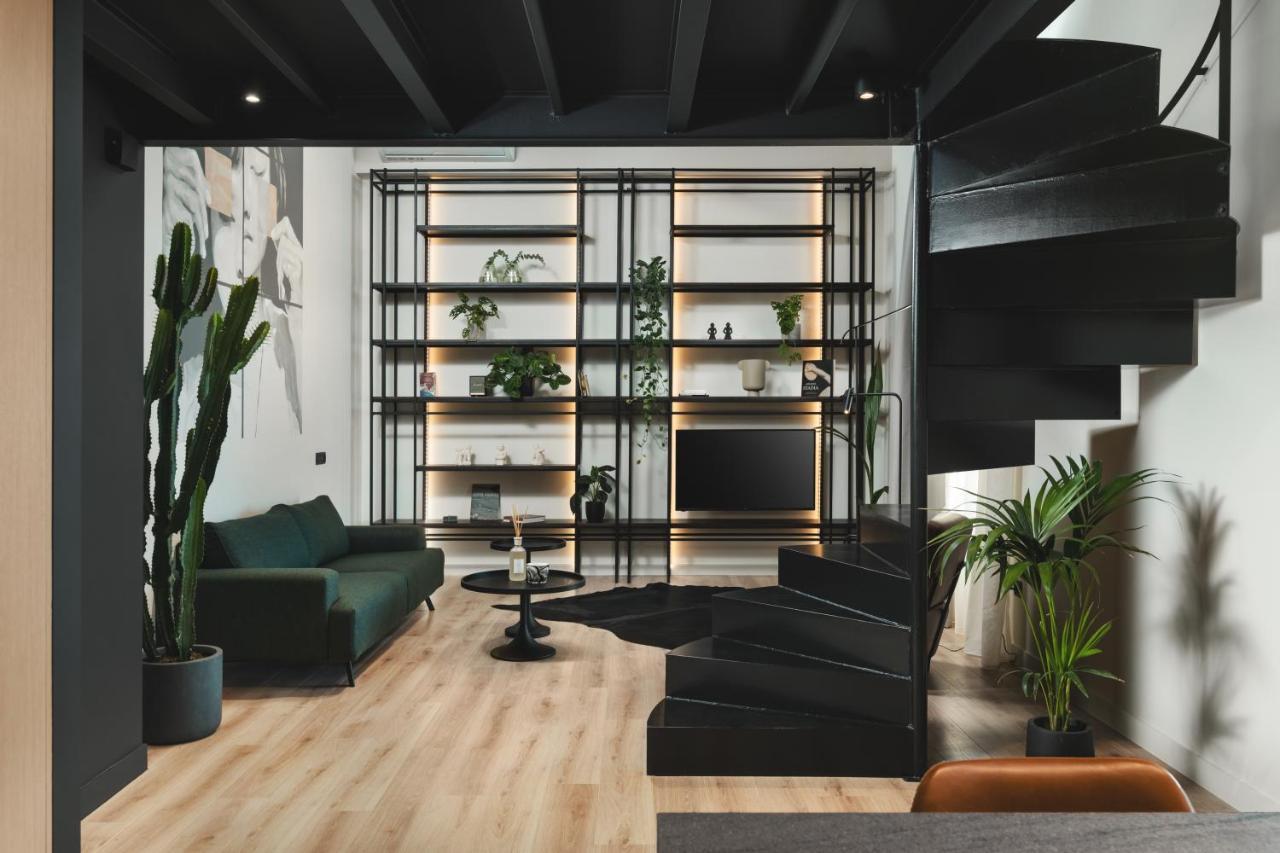 Urban Lofts Apartment